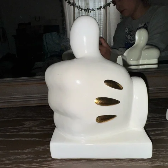 Disney White and Gold Mickey gloves Art Decor - Picture 9 of 12